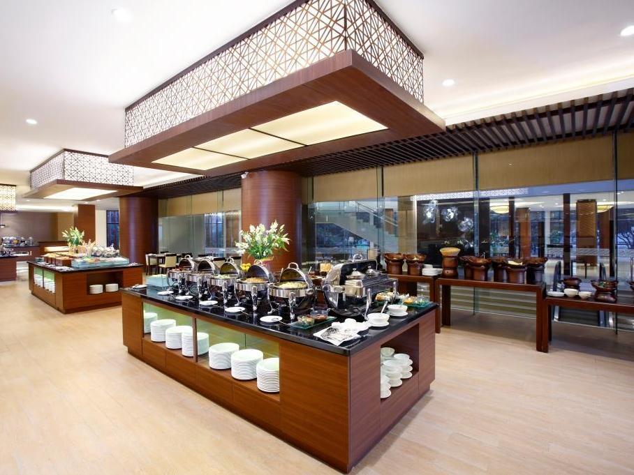 普瑞米尔宾塔罗珊迪卡酒店 塞尔蓬 外观 照片